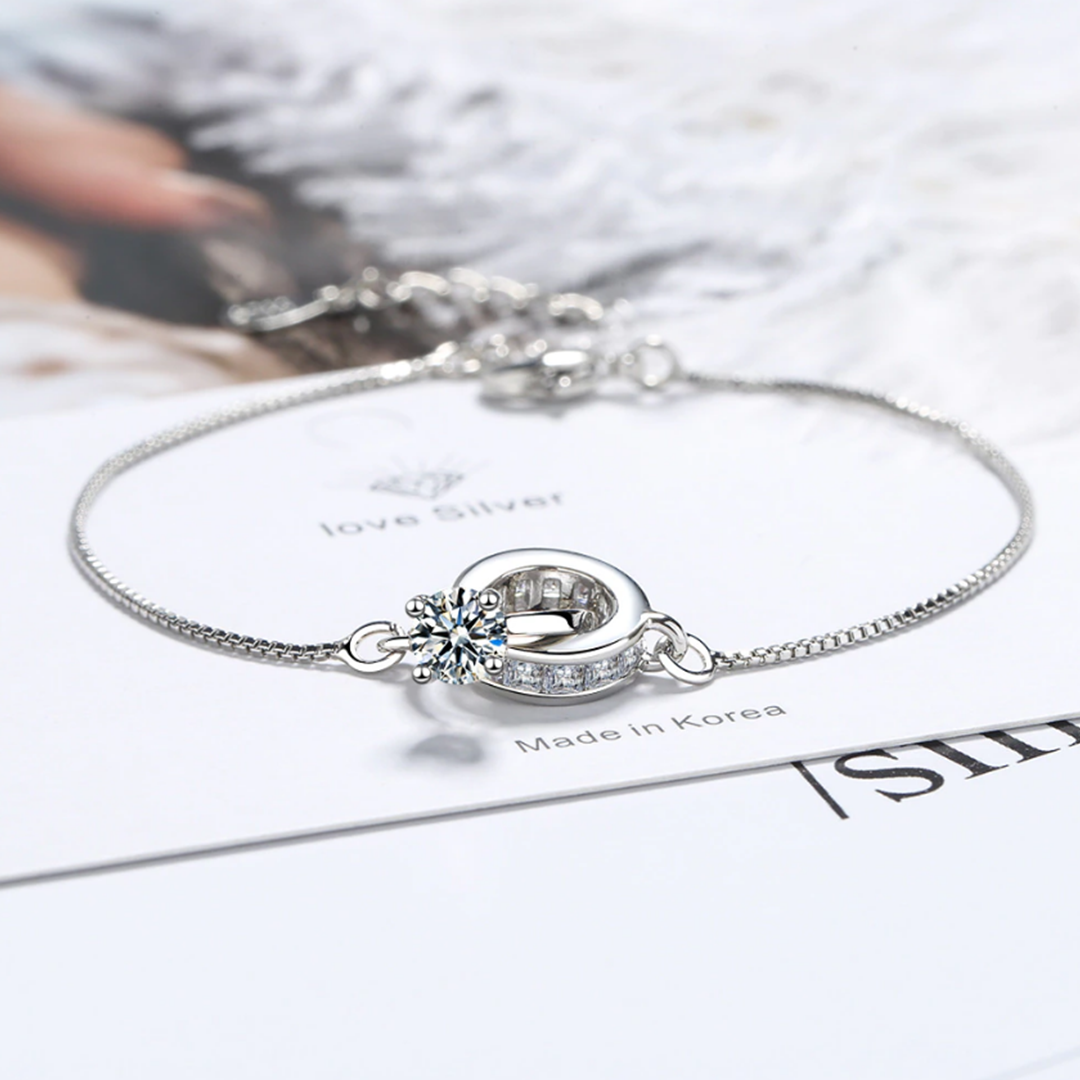 Pulseras con dijes geométricos de corazón y doble círculo