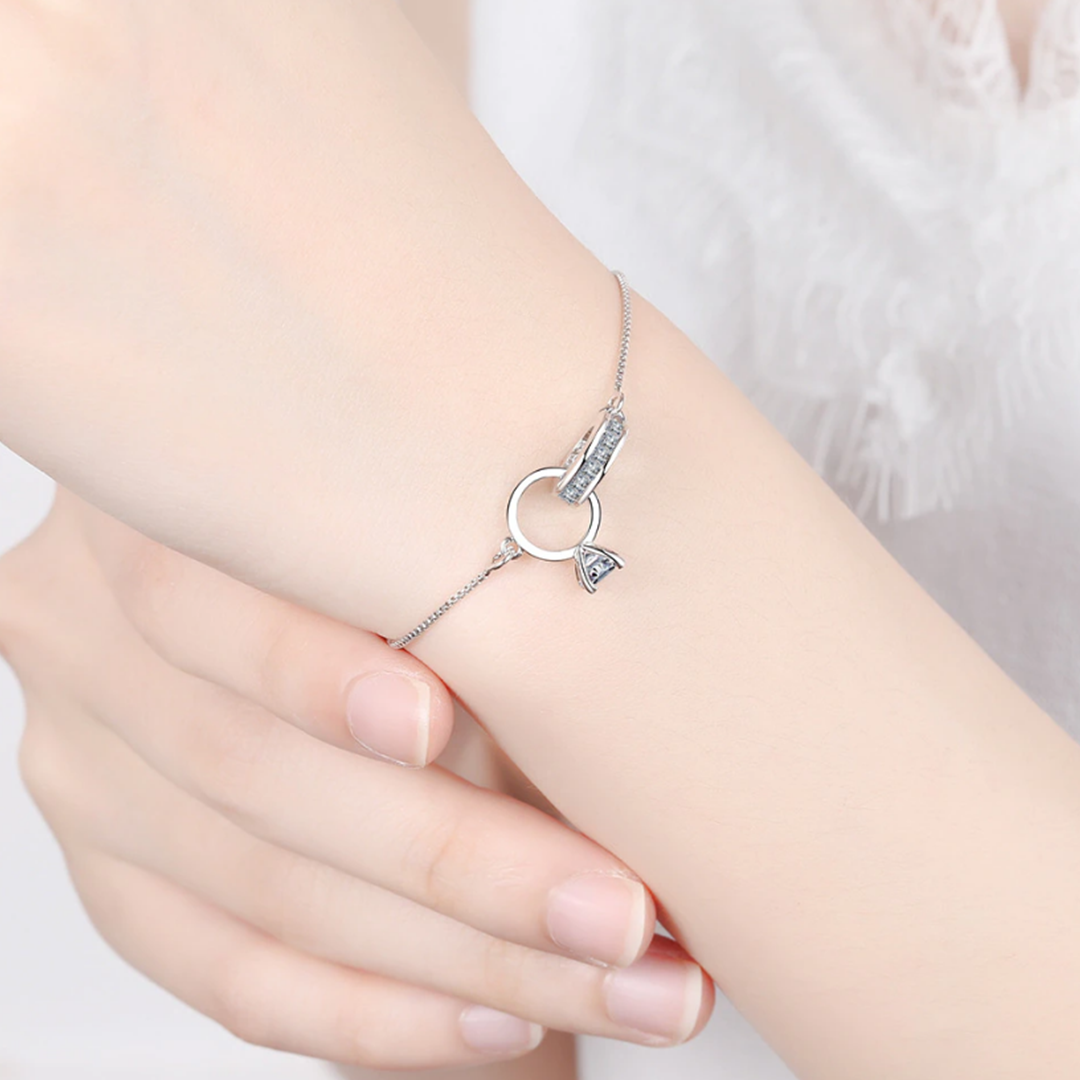 Pulseras con dijes geométricos de corazón y doble círculo