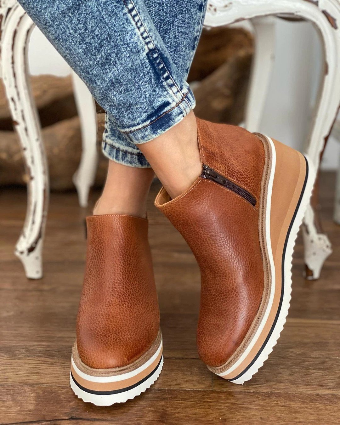 HOT SALE 45% OFF🔥Women's Premium Solid Wedge Ankle Boots