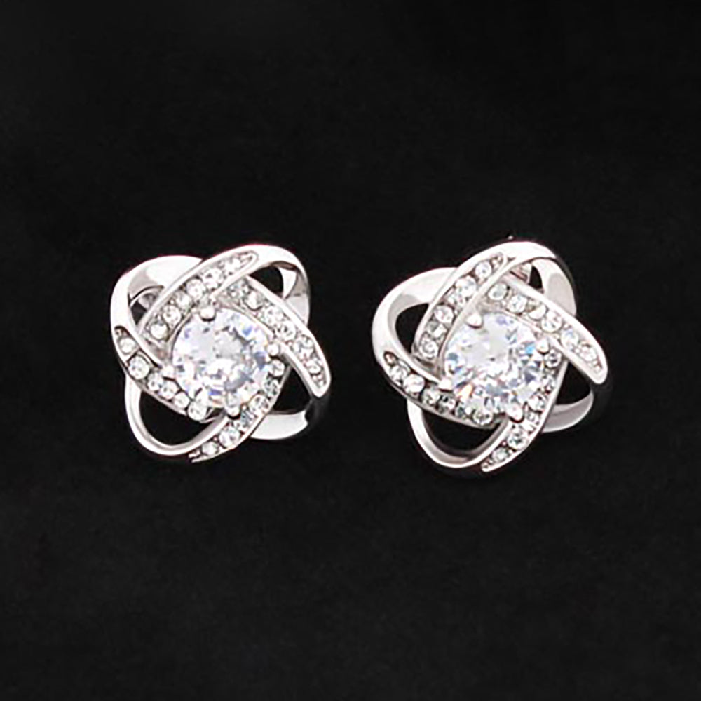 Pendientes de nudo de amor